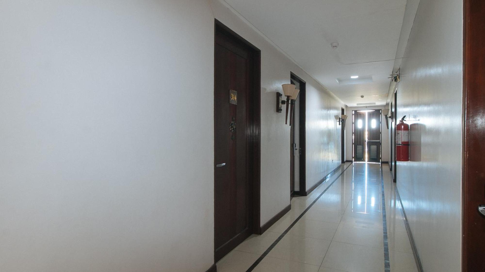 Capital O 176 Bliss Hotel San Fernando (Pampanga) Exterior foto